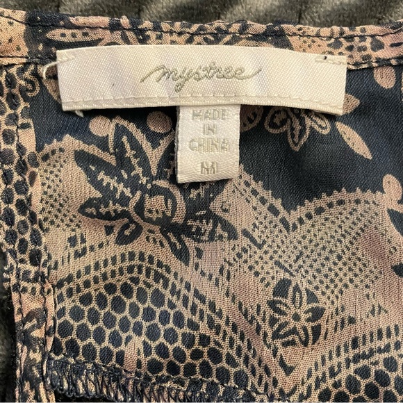 EUC Mystree sheer tunic top in size M. - Picture 6 of 7